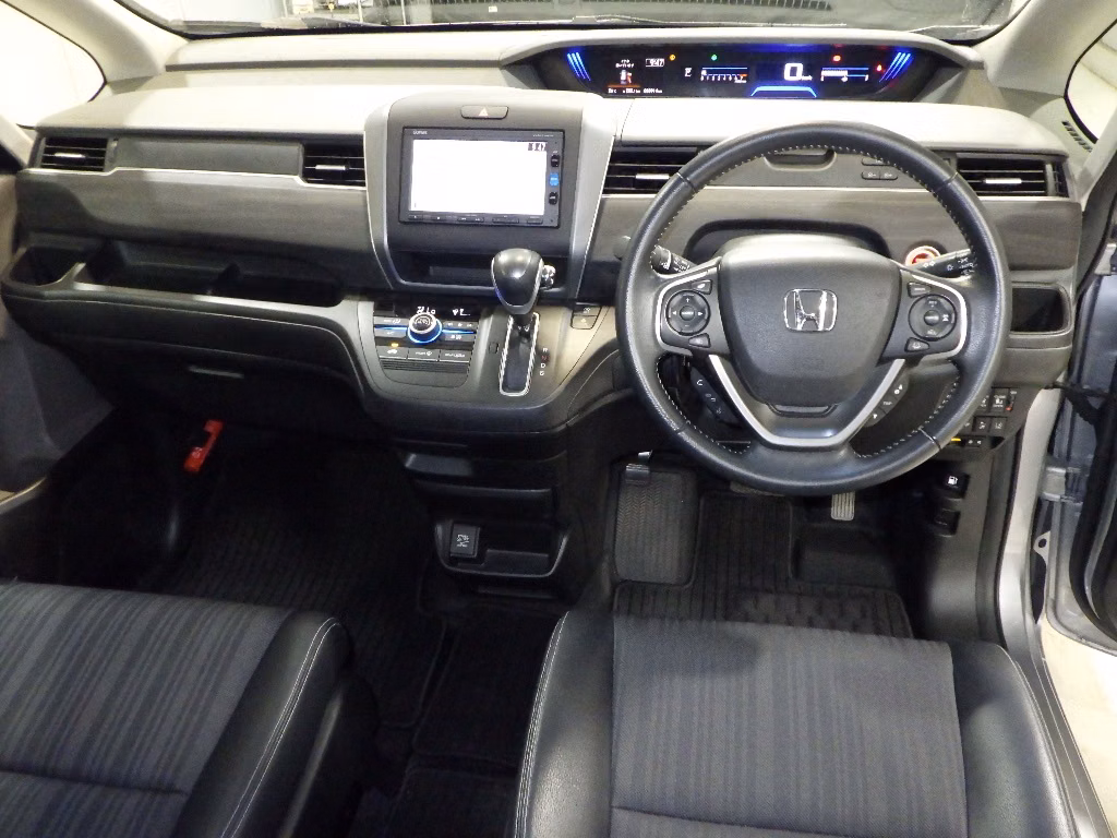 HONDA FREED+