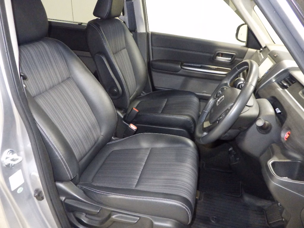 HONDA FREED+
