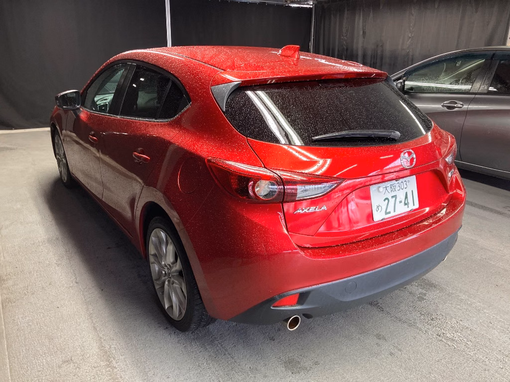 MAZDA AXELA