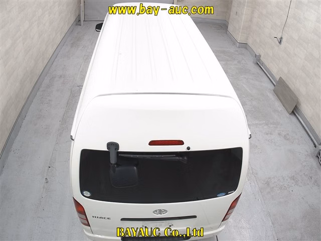 TOYOTA REGIUS ACE