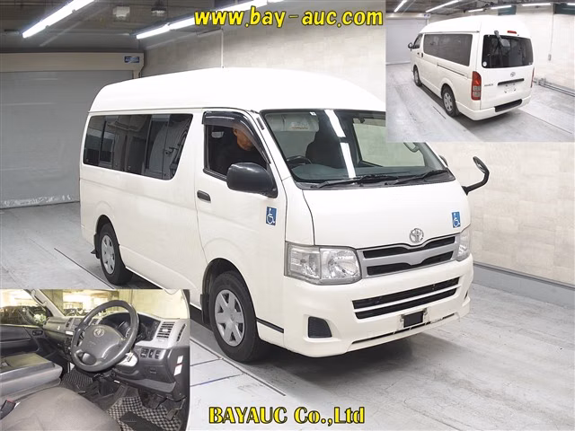 TOYOTA REGIUS ACE