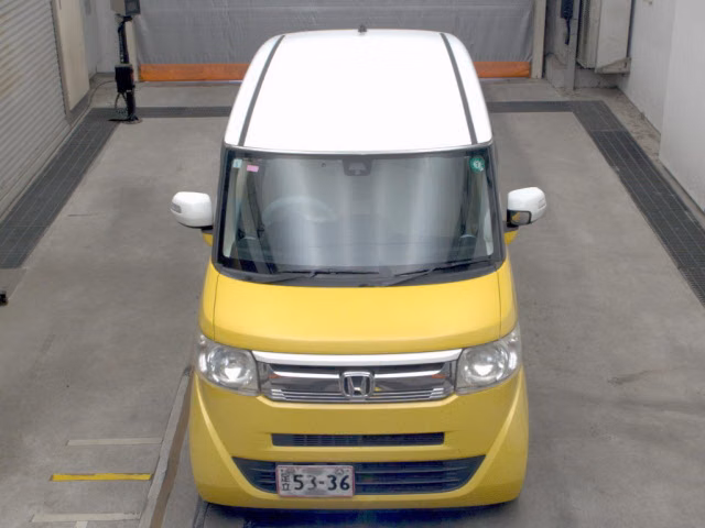 HONDA N-BOX SLASH