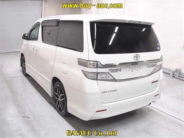 TOYOTA VELLFIRE