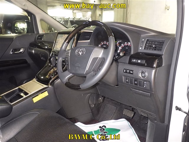 TOYOTA VELLFIRE