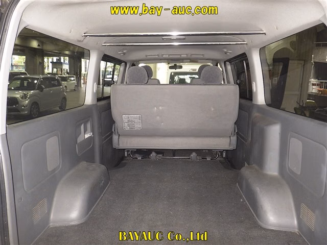 TOYOTA REGIUS ACE