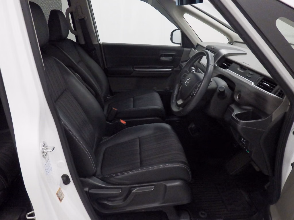 HONDA FREED+