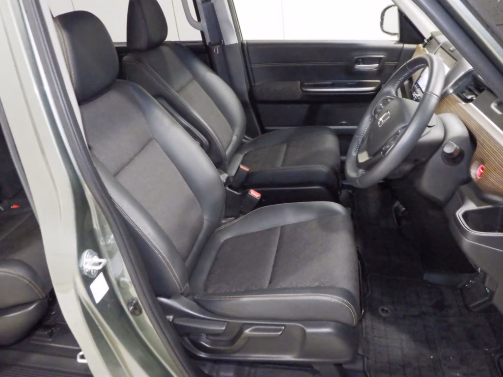 HONDA FREED+