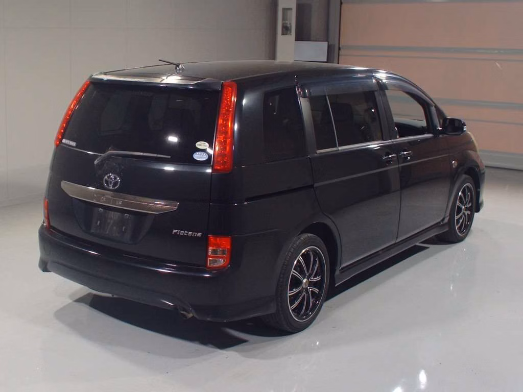TOYOTA ISIS