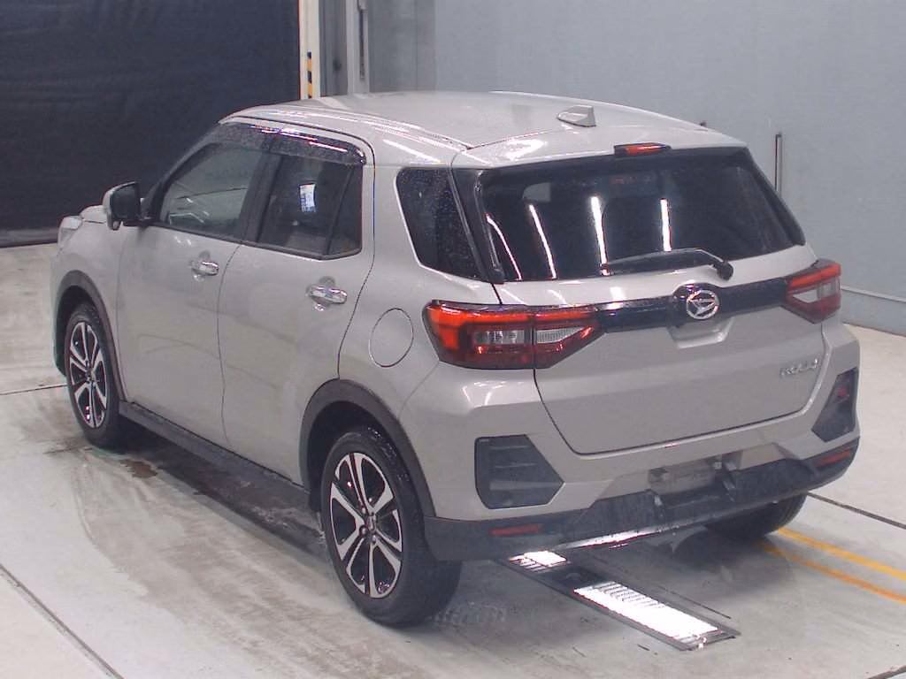 DAIHATSU ROCKY
