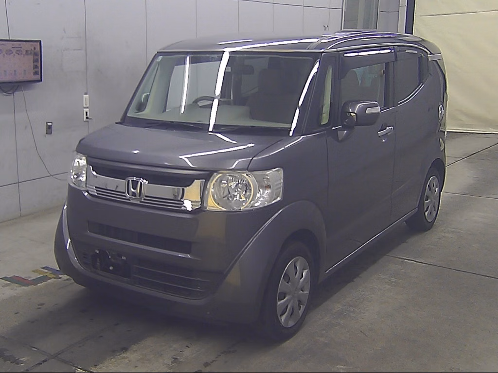 HONDA N-BOX SLASH