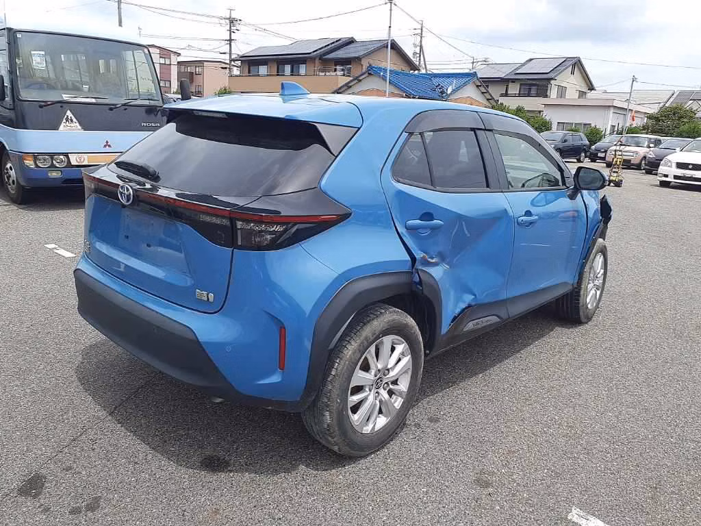 TOYOTA YARIS CROSS