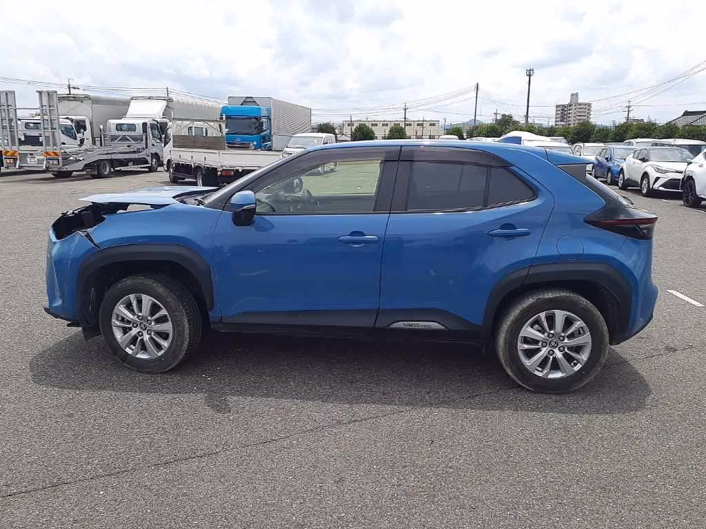TOYOTA YARIS CROSS