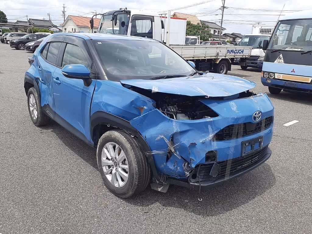 TOYOTA YARIS CROSS