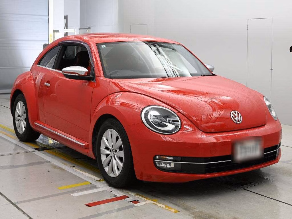 VOLKSWAGEN BEETLE
