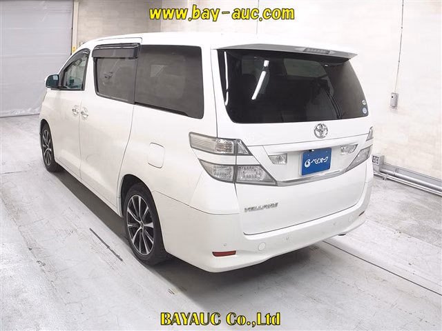 TOYOTA VELLFIRE