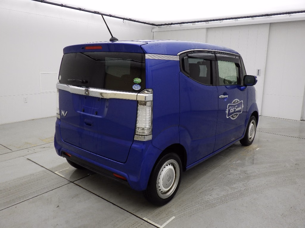 HONDA N-BOX SLASH