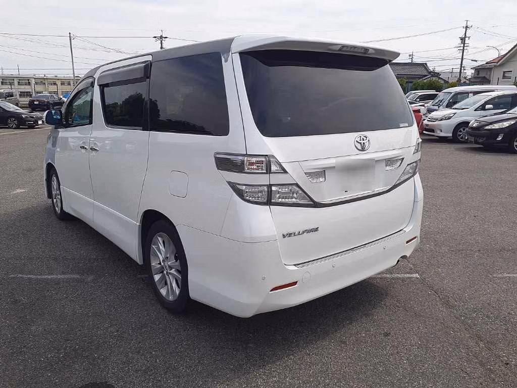 TOYOTA VELLFIRE