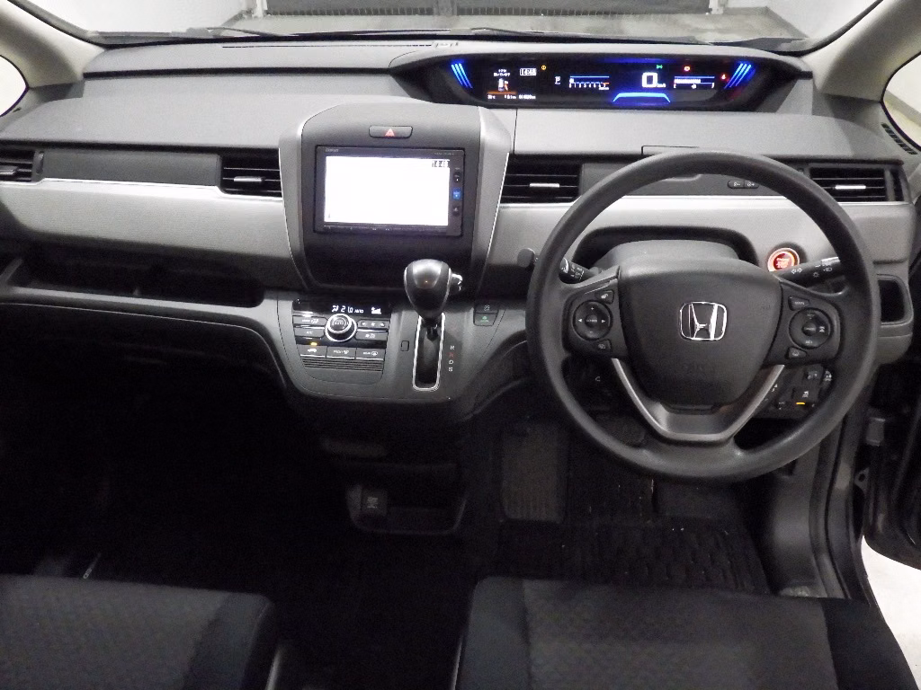 HONDA FREED+