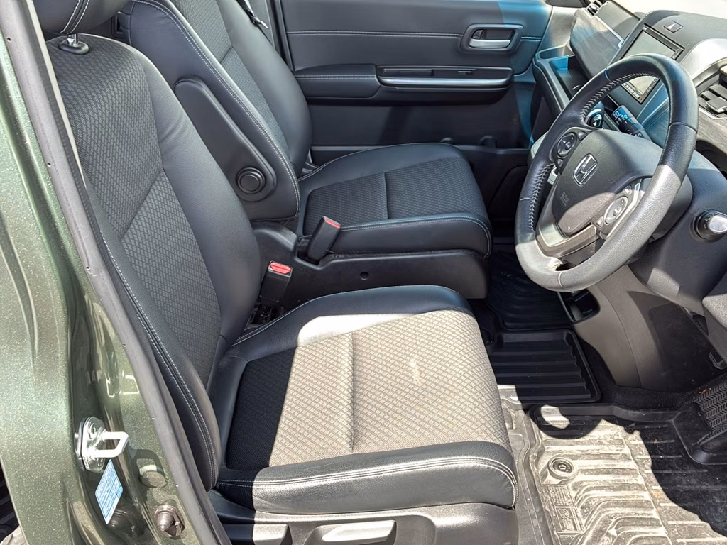 HONDA FREED+