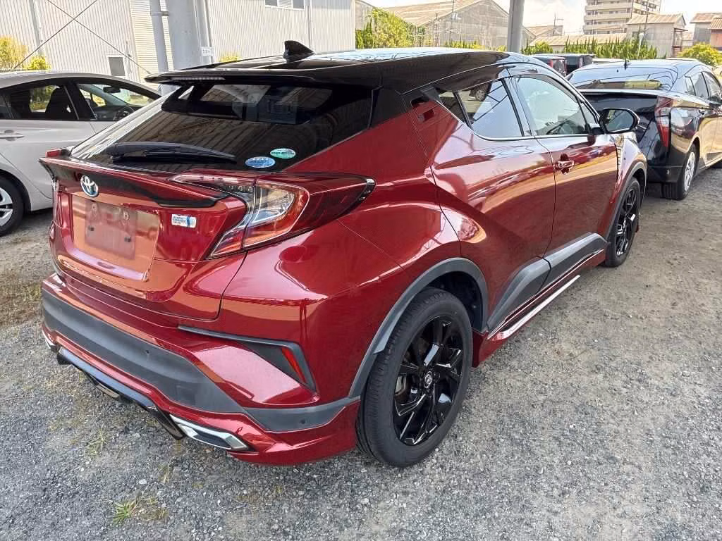 TOYOTA C-HR