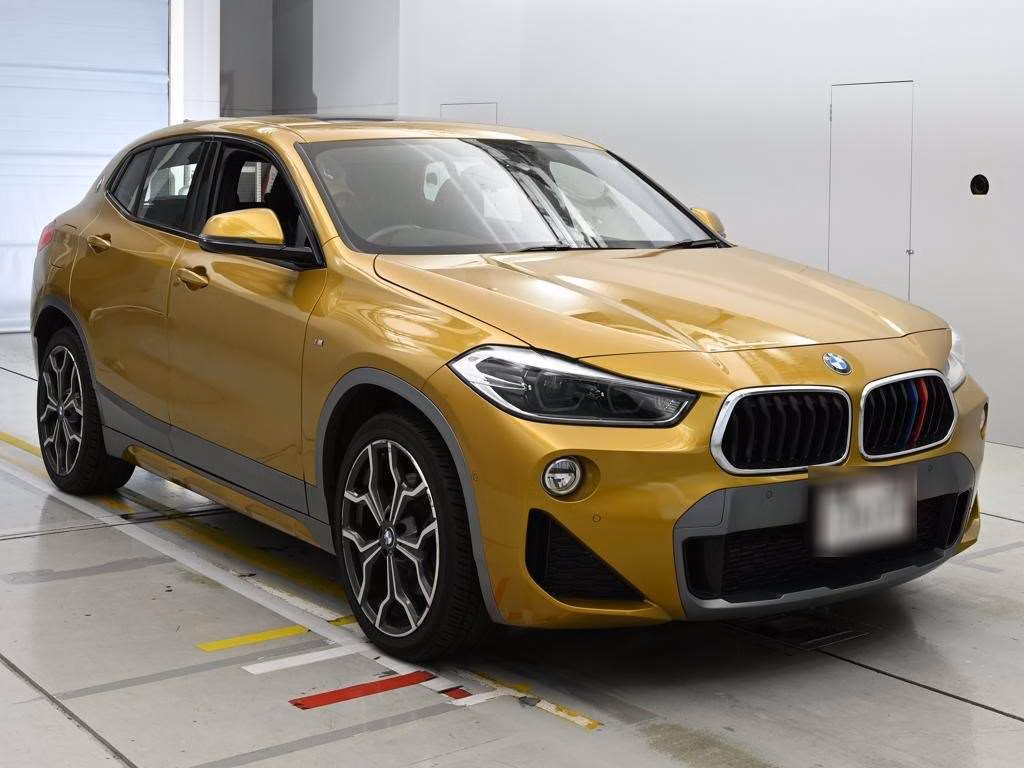 BMW X2