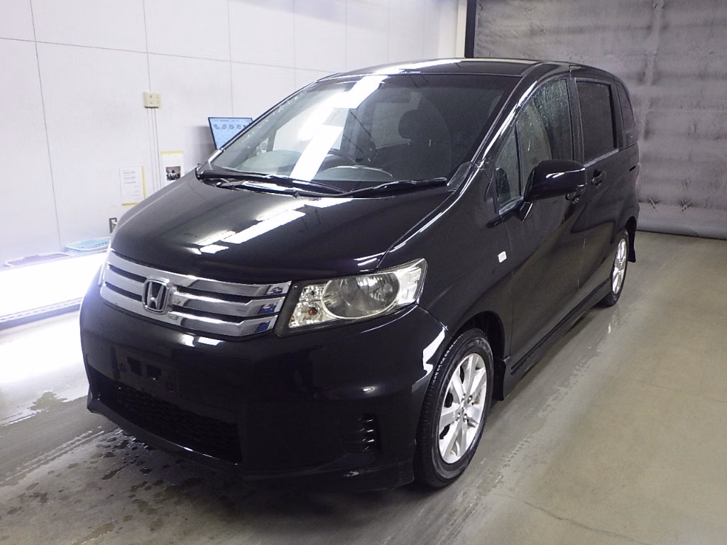 HONDA FREED SPIKE