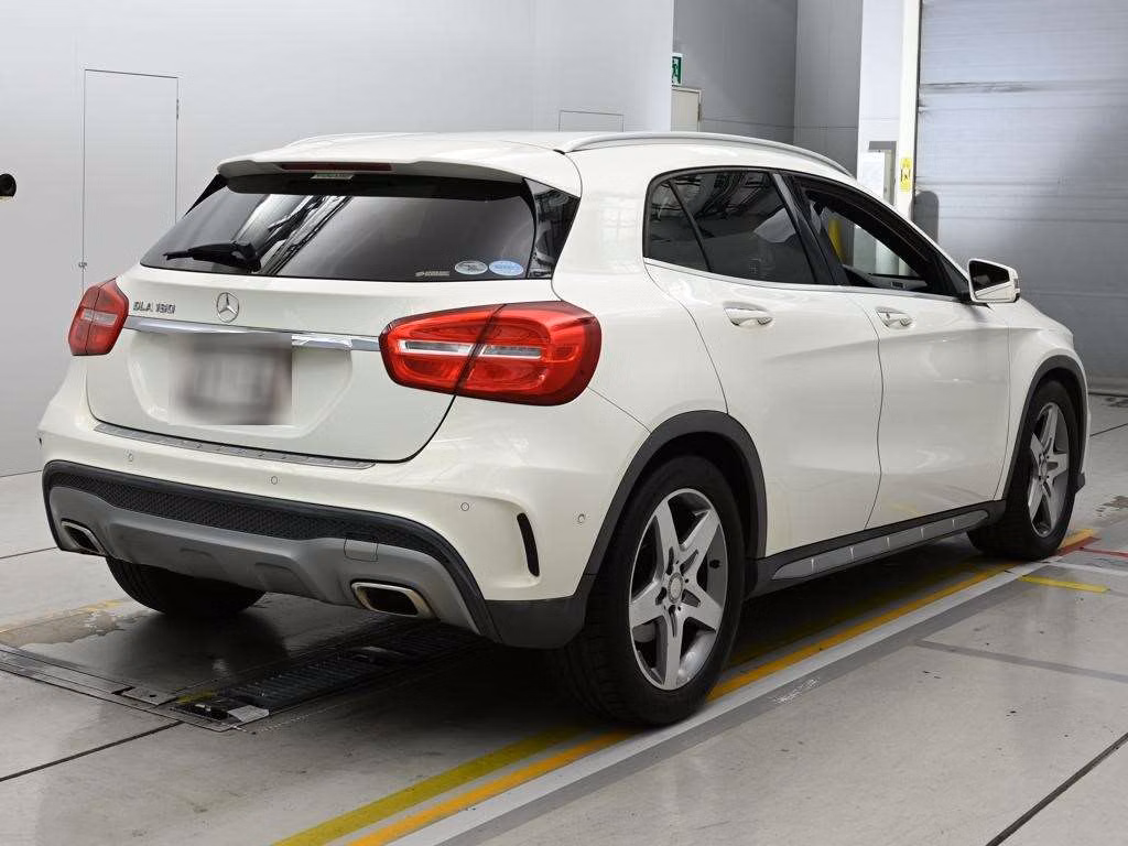 MERCEDES-BENZ GLA-CLASS
