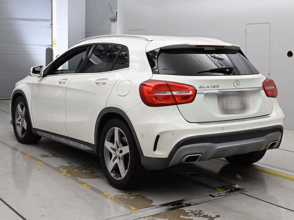 MERCEDES-BENZ GLA-CLASS