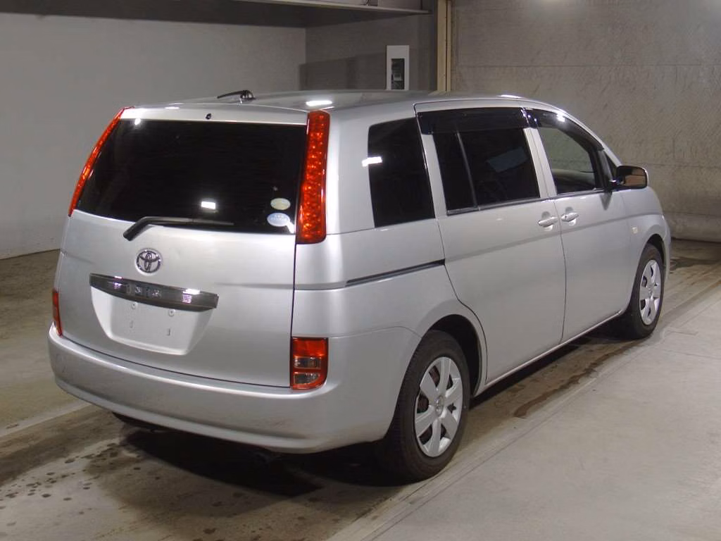 TOYOTA ISIS