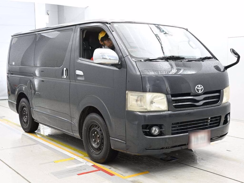 TOYOTA REGIUS ACE