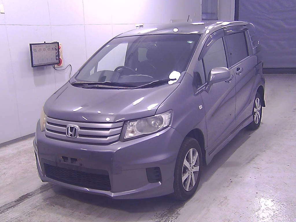 HONDA FREED SPIKE