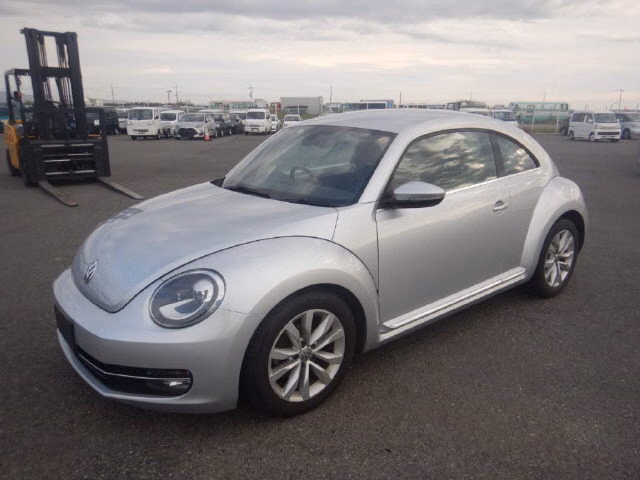 VOLKSWAGEN BEETLE