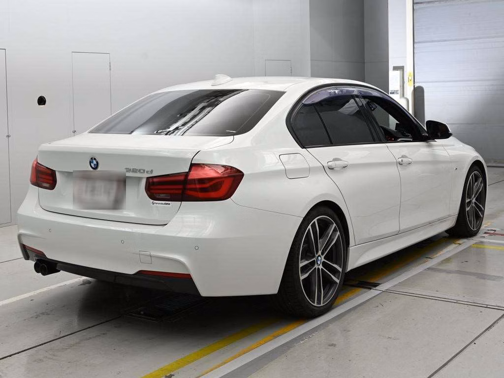 BMW 3-SERIES