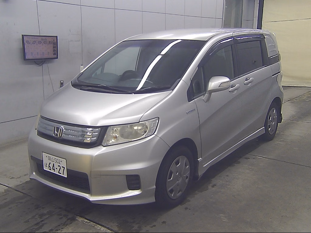 HONDA FREED SPIKE