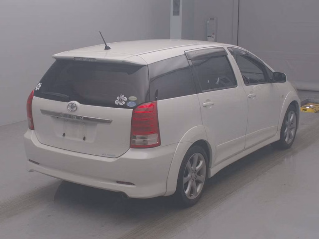 TOYOTA WISH