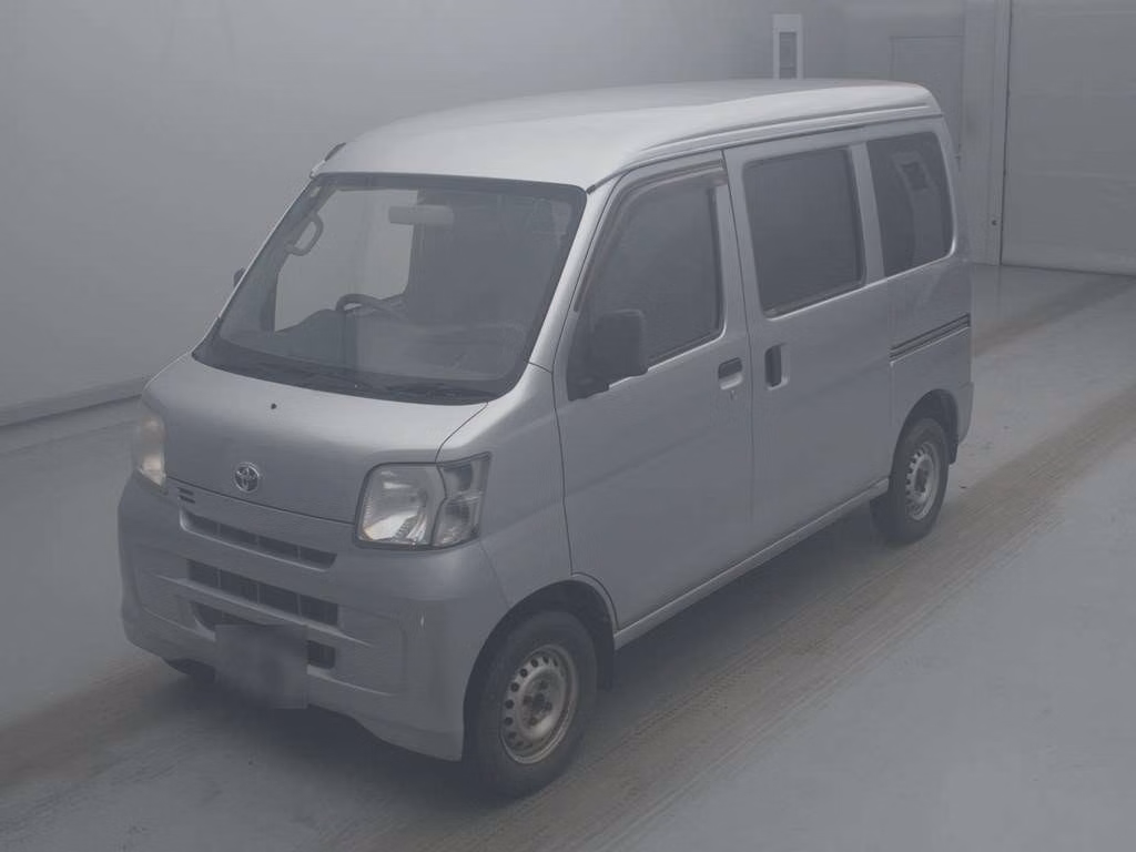 TOYOTA PIXIS VAN