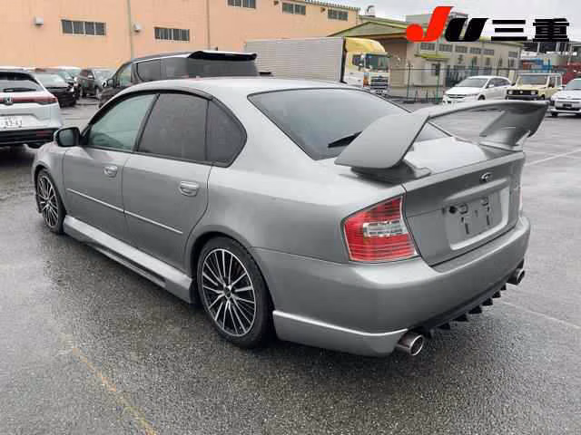 SUBARU LEGACY B4