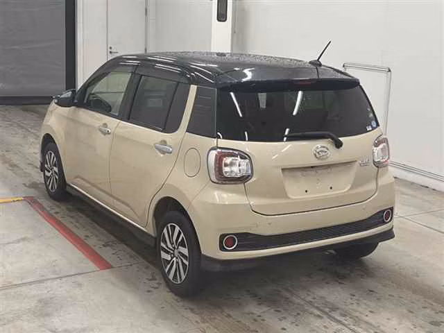 DAIHATSU BOON
