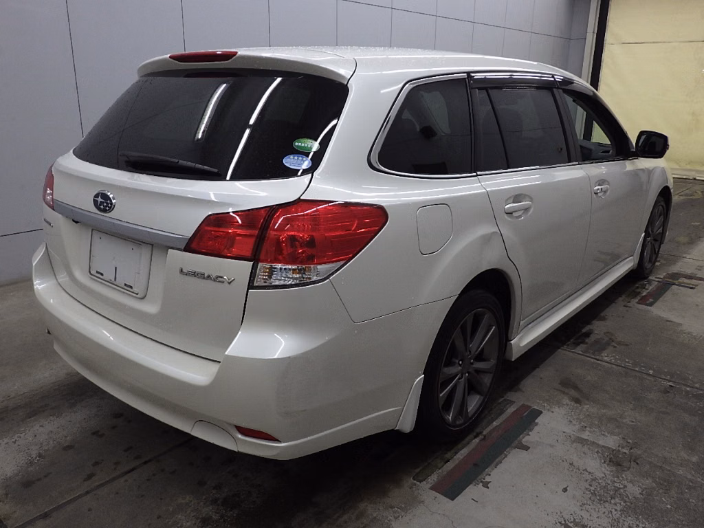 SUBARU LEGACY