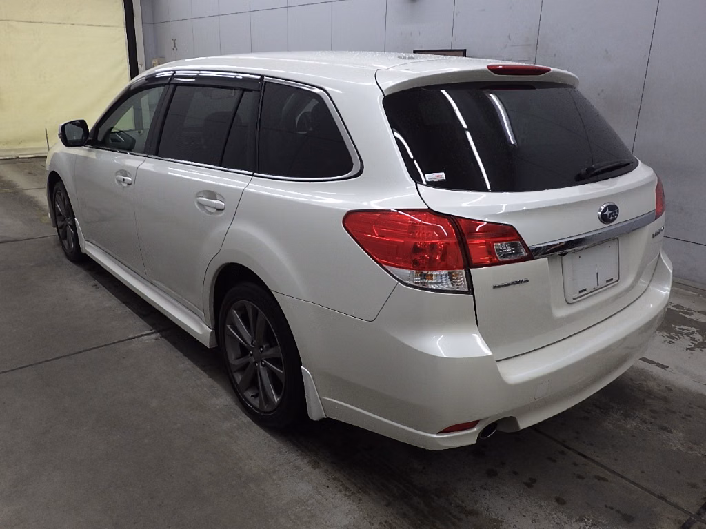 SUBARU LEGACY
