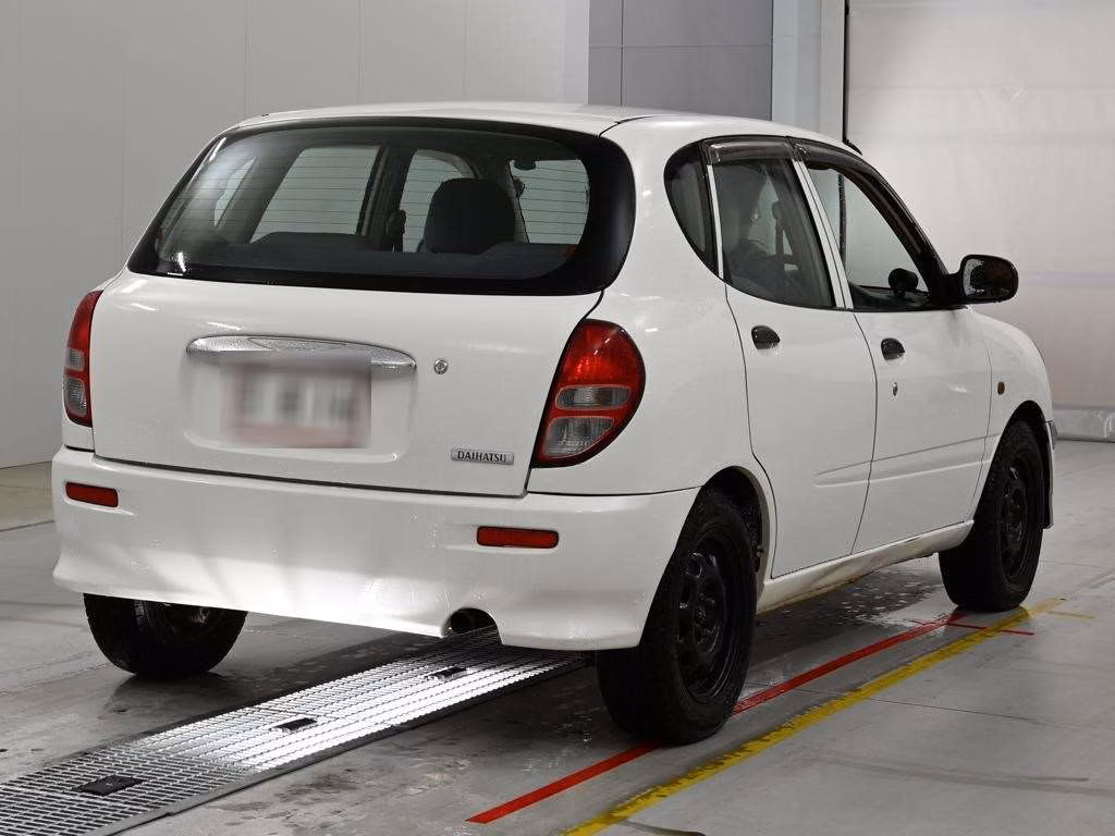 DAIHATSU STORIA