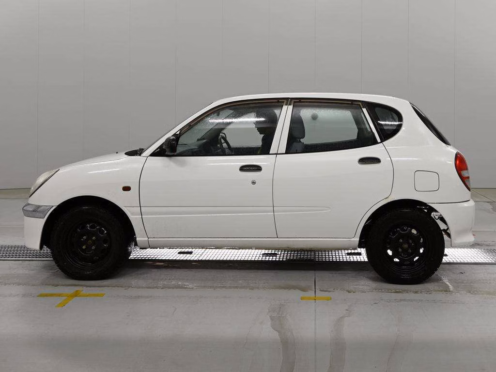 DAIHATSU STORIA