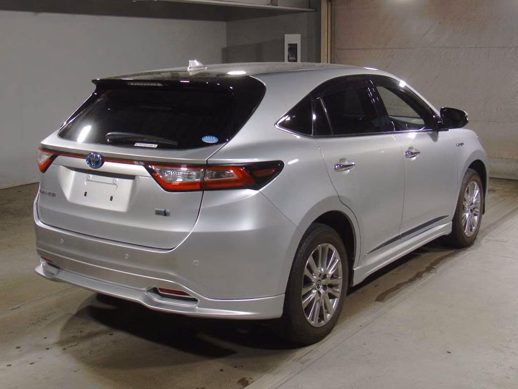 TOYOTA HARRIER