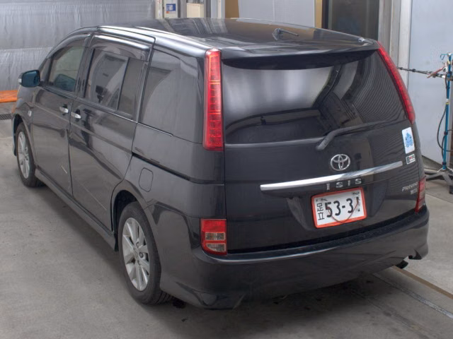 TOYOTA ISIS