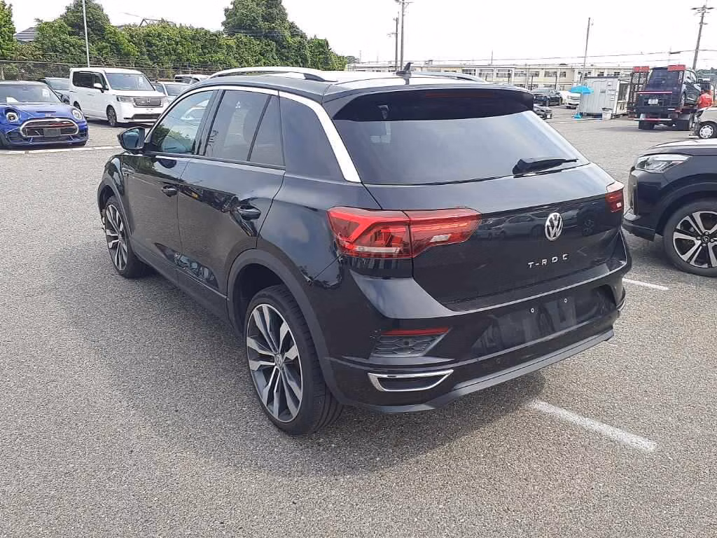 VOLKSWAGEN T-ROC