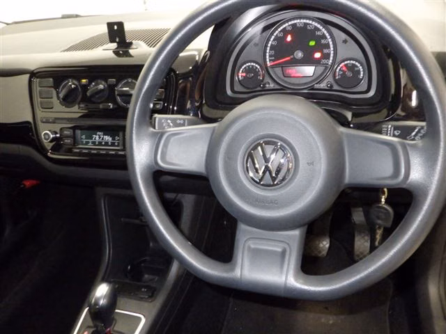 VOLKSWAGEN UP!