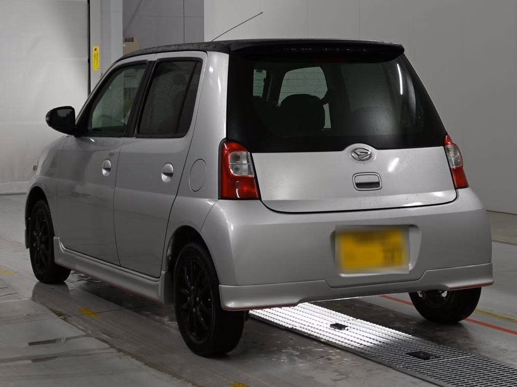 DAIHATSU ESSE