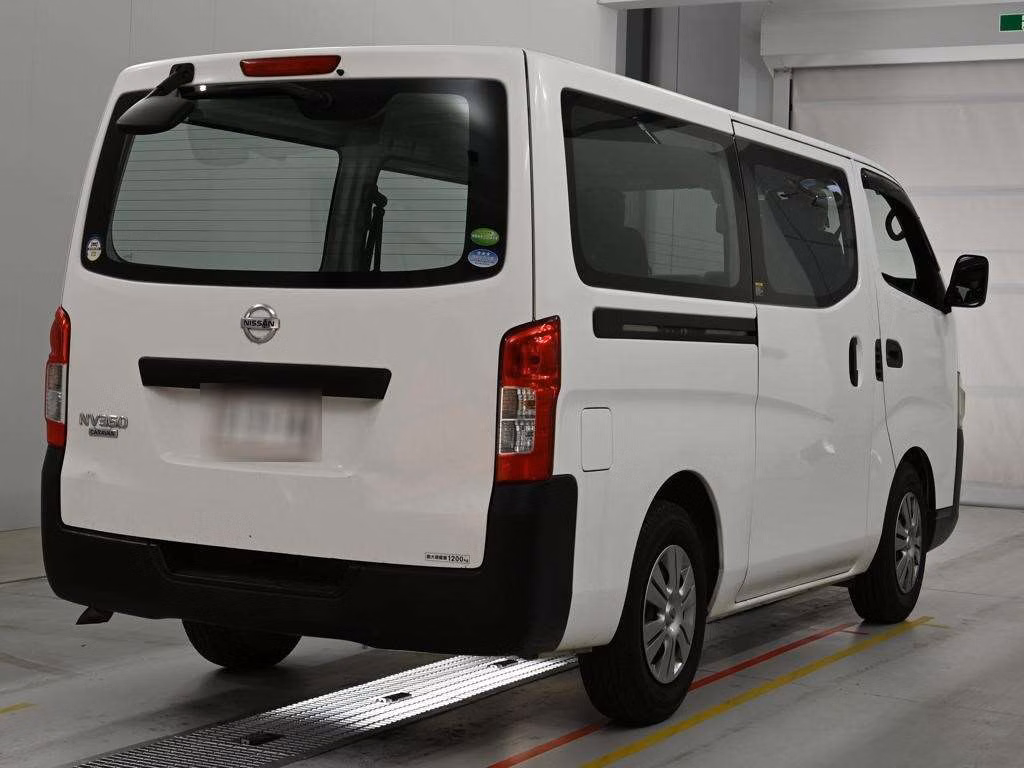 NISSAN NV350 CARAVAN