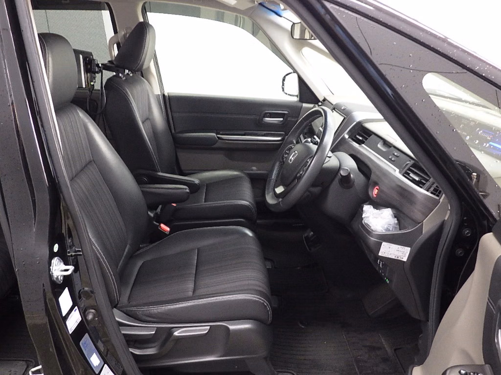 HONDA FREED+