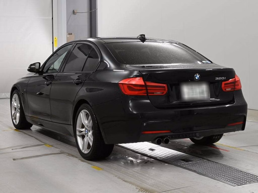 BMW 3-SERIES